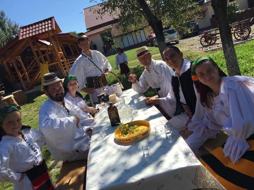 Pensiunea Maramures Ocna Şugatag エクステリア 写真